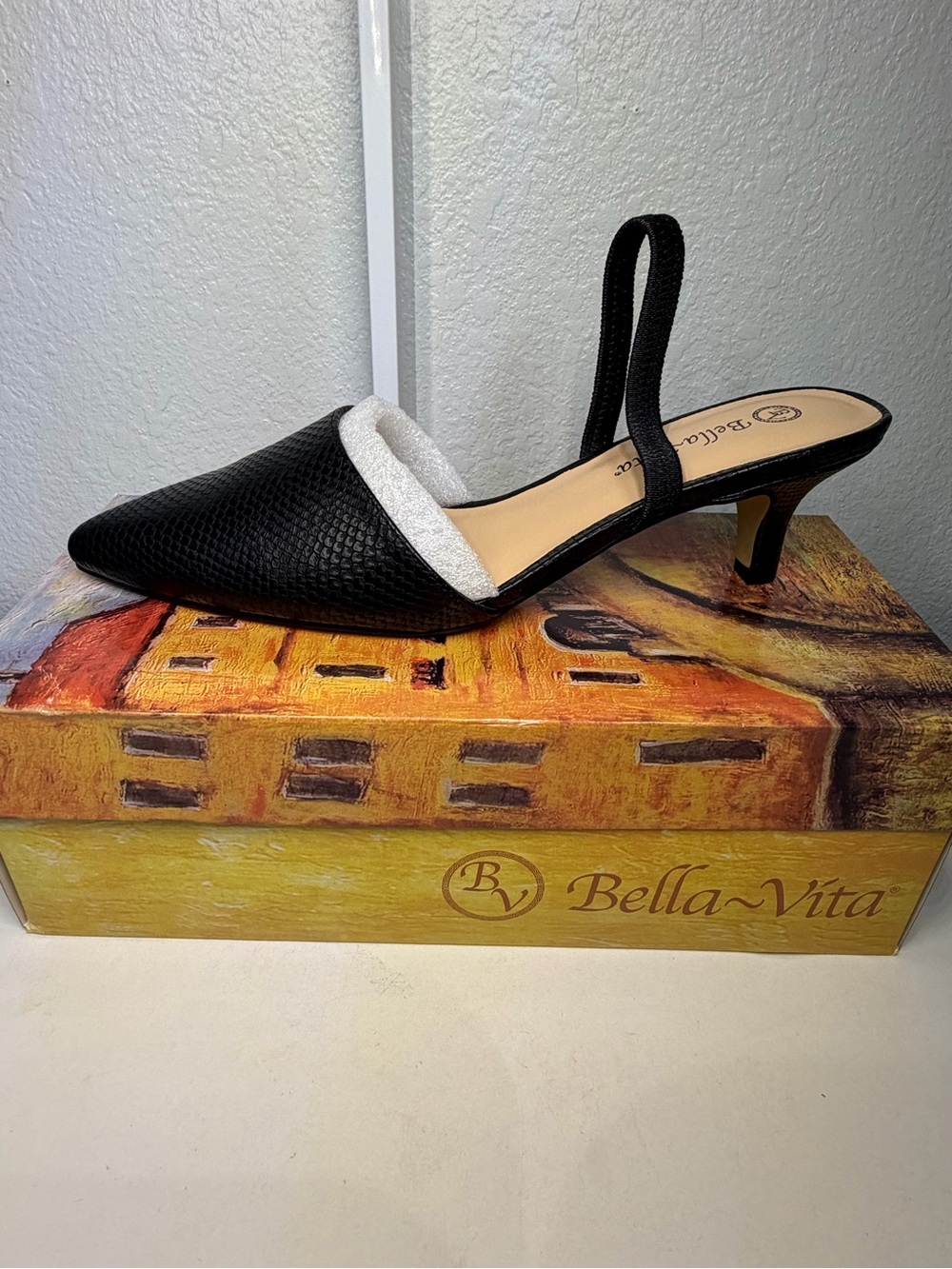 NWOT Bella Vita Size 10 Black Snake Sarah Sling back Mule - Picture 3 of 7